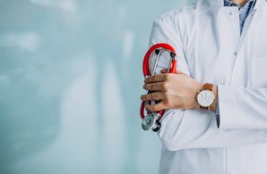 physician-with-stethoscope